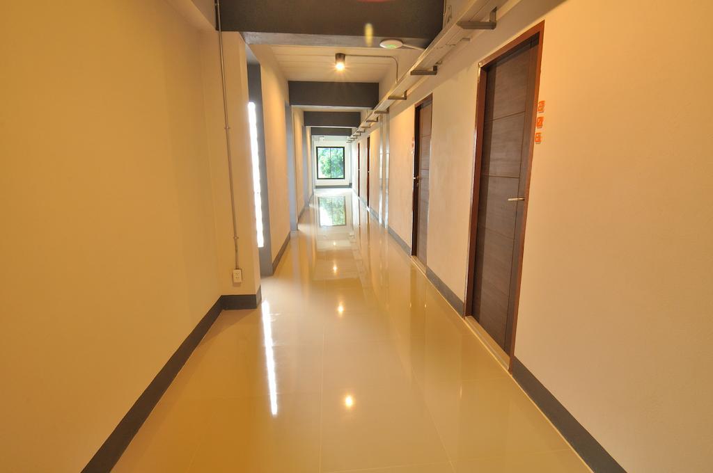 City Ratsada Lampang Extérieur photo